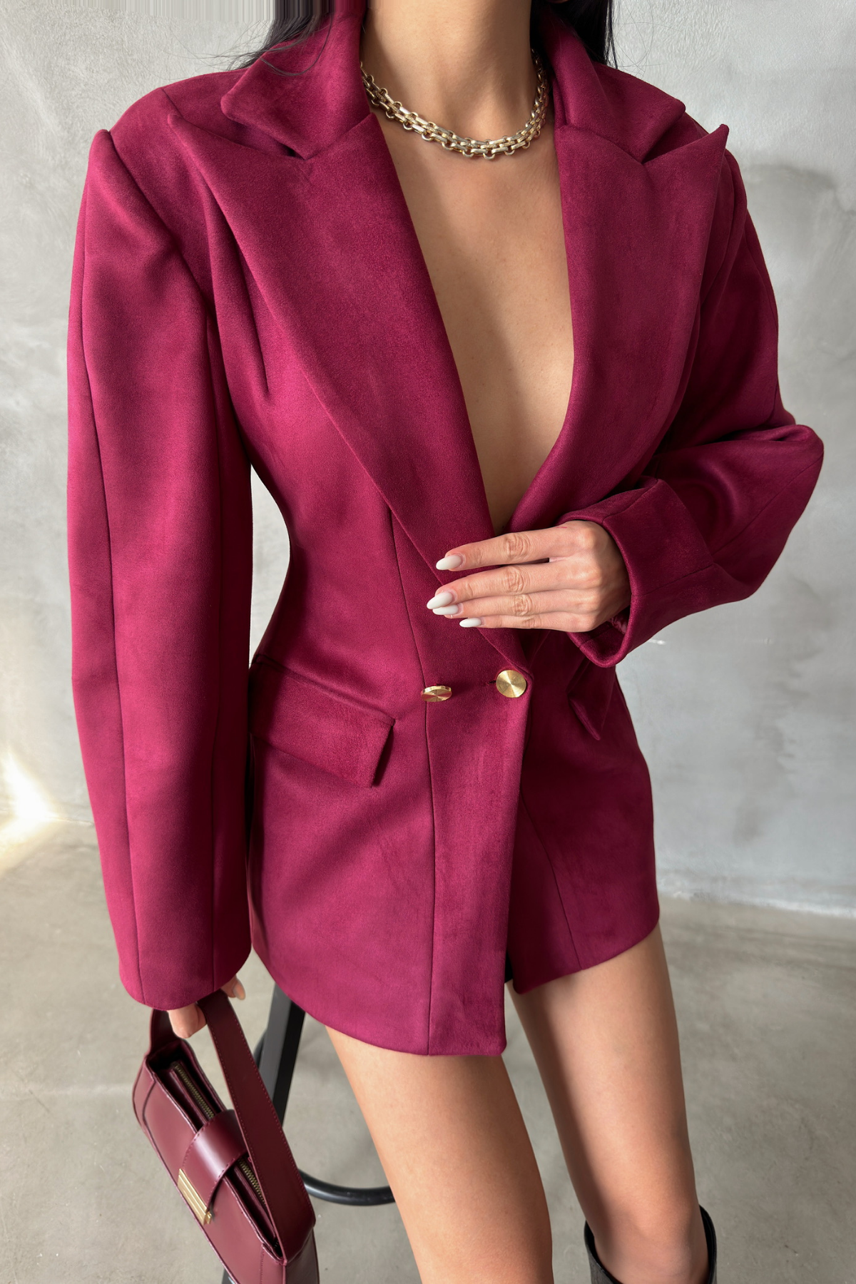 Tailored burgundy blazer with structured shoulders and gold buttons – LARYVOE fashion