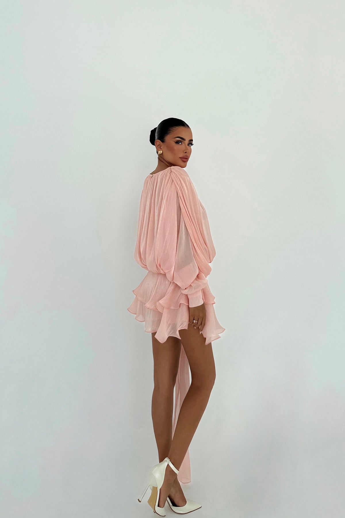 Model wearing pink babydoll dress, elegant evening style – LARYVOE