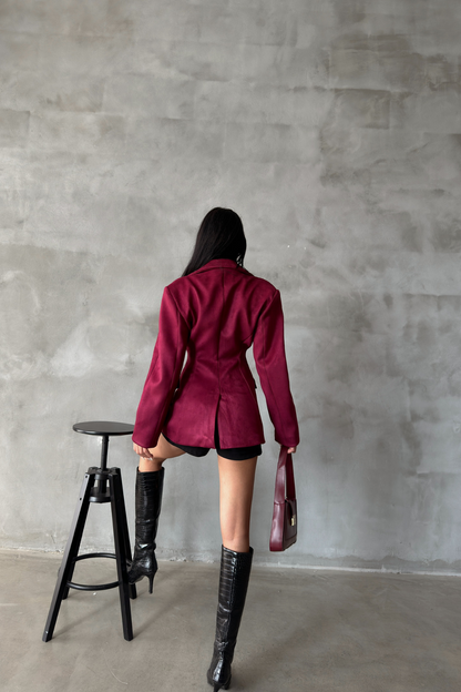 Back view of fitted burgundy hourglass blazer – LARYVOE women’s clothing