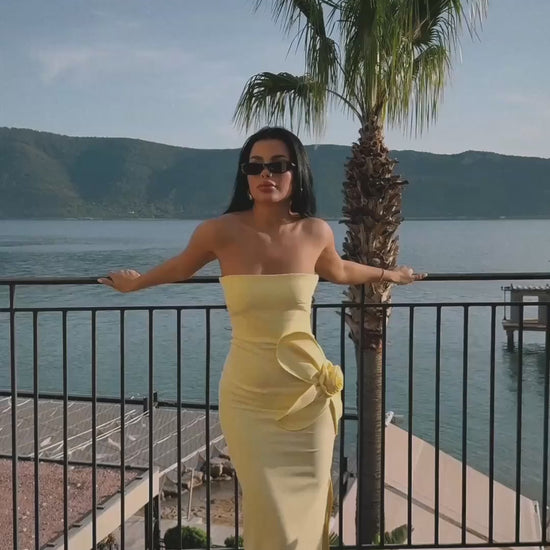 video of Rose Detail Strapless Dress in yellow, fitted style with side rose – LARYVOE women’s fashion